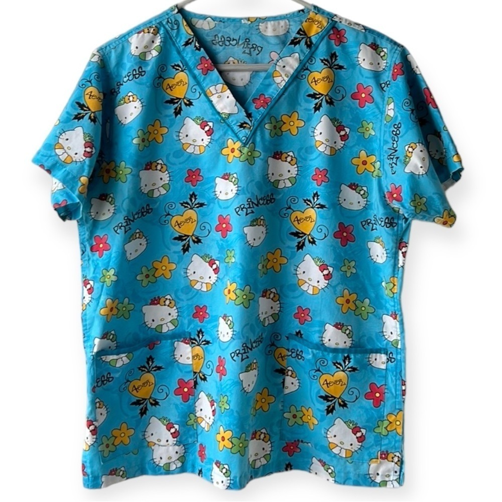 HELLO KITTY Light Blue V Neck Short Sleeve Scrub Top Size Medium